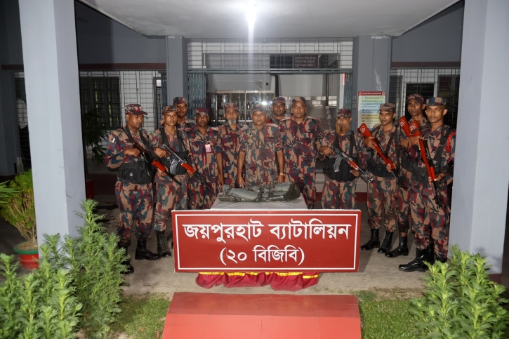 পাঁচবিবিতে তুলসীগঙ্গা নদী থেকে ৮৫ কেজি কষ্টিপাথরের মূর্তি উদ্ধার